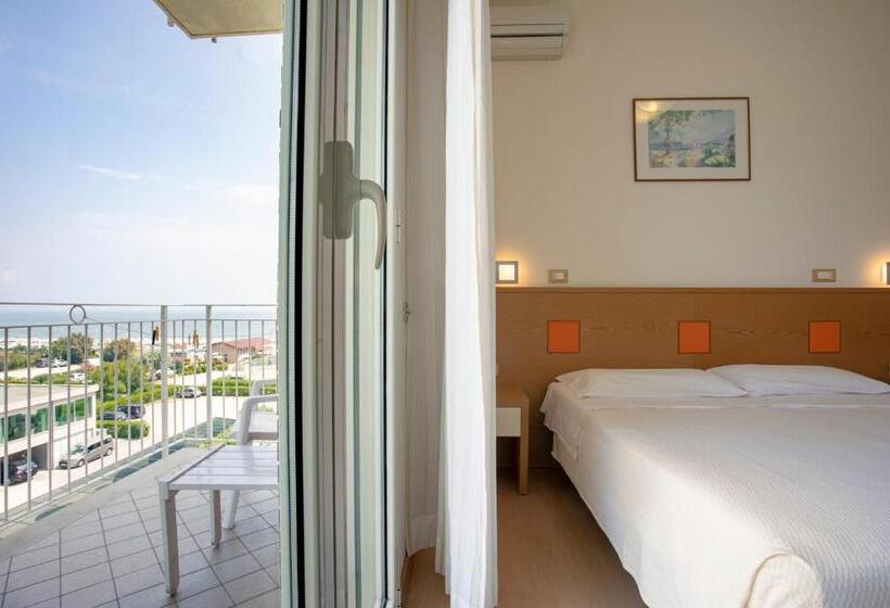 Camera Standard Vista Mare, Ridolfi