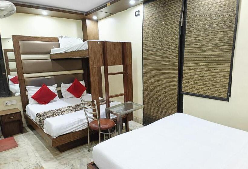 Четырехместный Номер Стандарт, Spot Inn