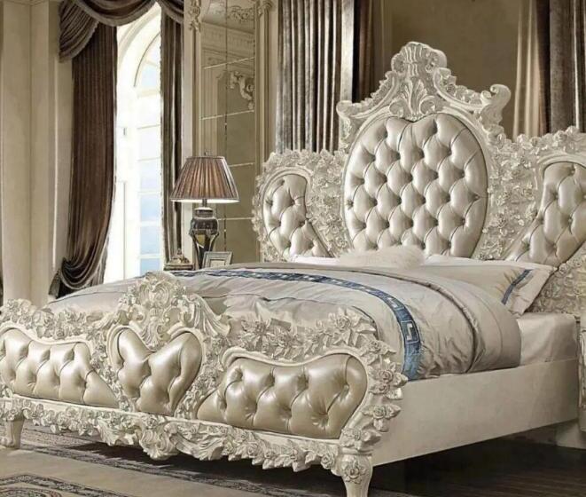 스위트 킹사이즈 침대, The Empress Palace