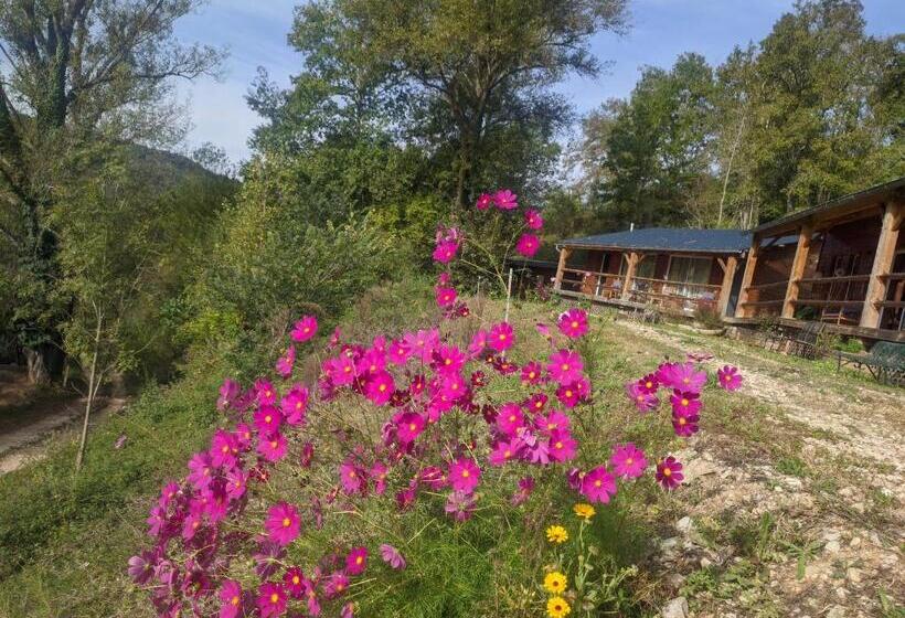 Номер Стандарт Вид на Горы, Source Nature