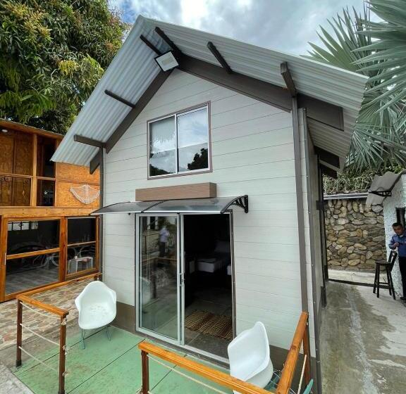 بنگله خانوادگی, Boutique Casa De Piedra