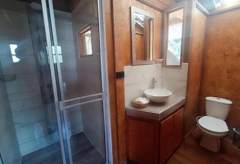 کابین, Boutique Casa De Piedra