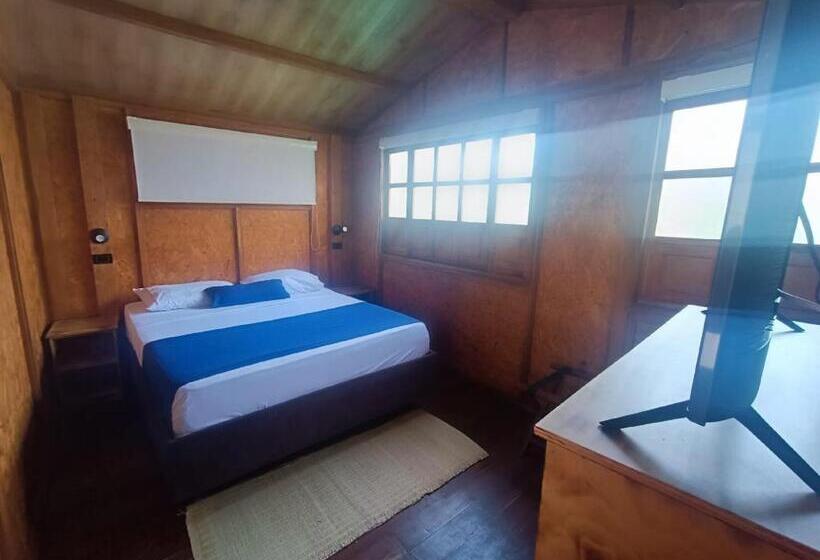 کابین, Boutique Casa De Piedra
