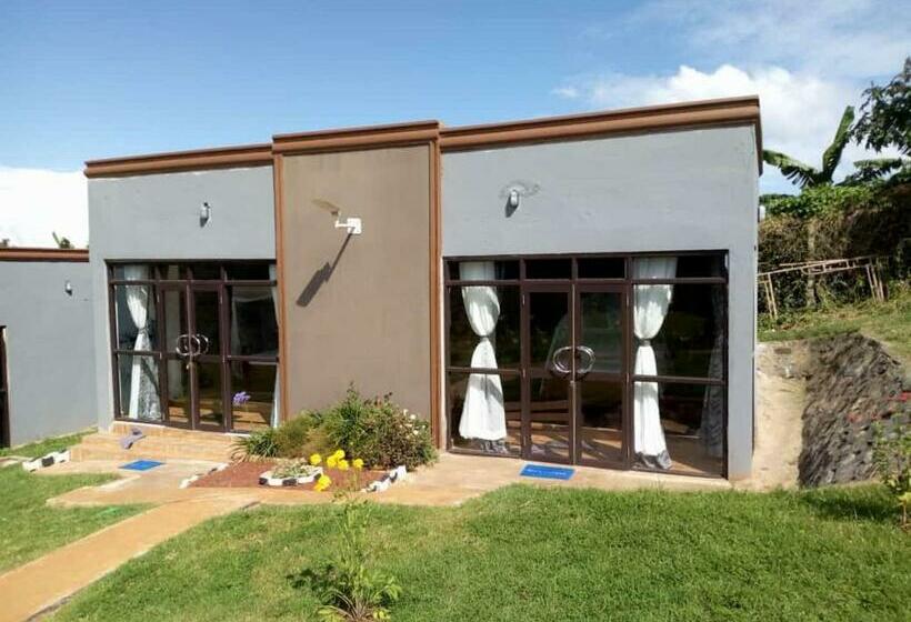 اتاق استاندارد یک نفره, Sipi Valley Resort