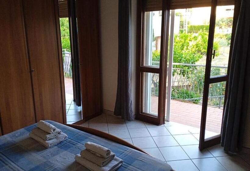 آپارتمان 1 خوابه, Teresa S House