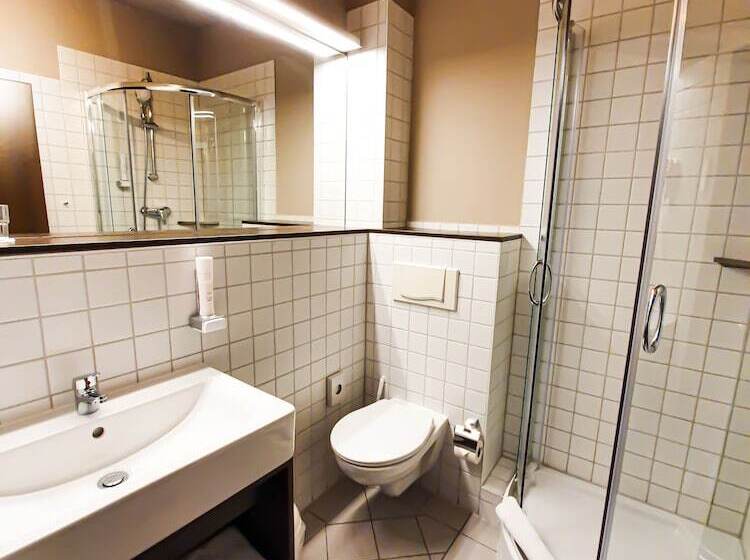 اتاق استاندارد, Strandhotel Senftenberger See