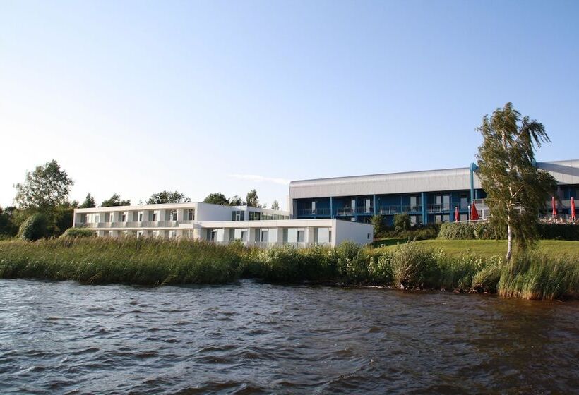 اتاق پریمیوم با چشم‌انداز دریاچه, Strandhotel Senftenberger See
