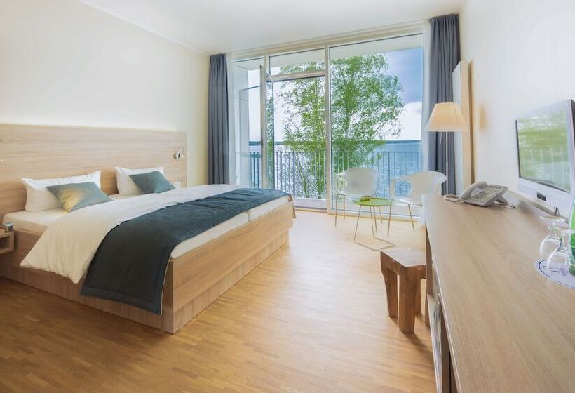 اتاق پریمیوم با چشم‌انداز دریاچه, Strandhotel Senftenberger See