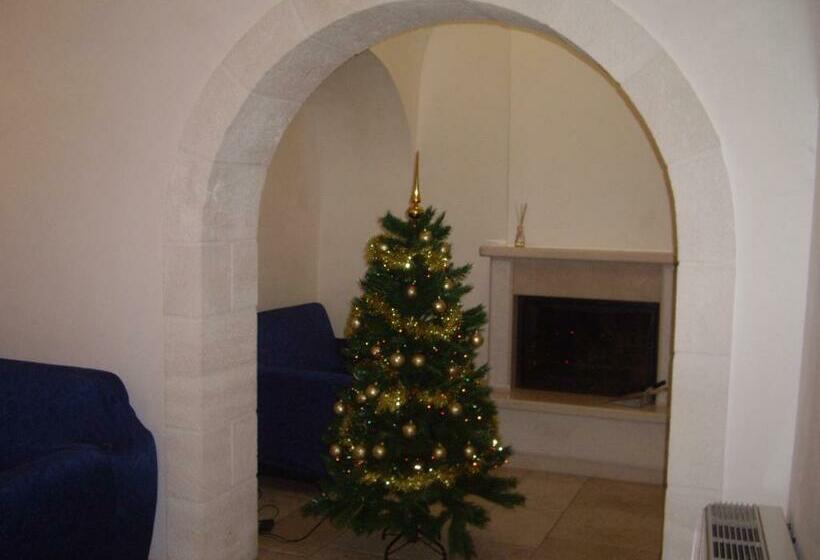 آپارتمان 2 خوابه, Trulli Convertini