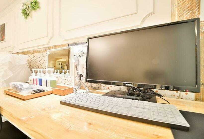 اتاق لوکس, Daegu February Hotel Dongdaegustation