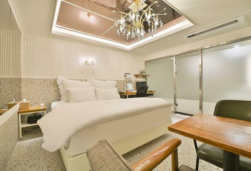 اتاق لوکس, Daegu February Hotel Dongdaegustation