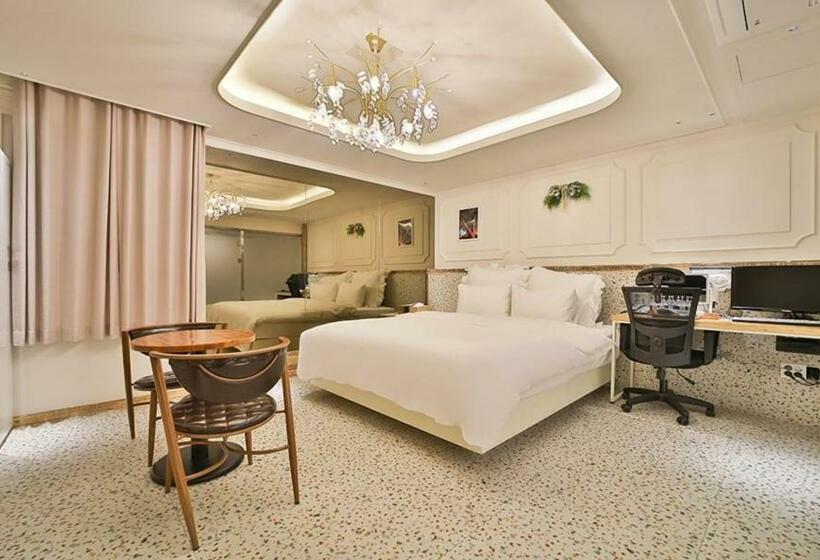اتاق لوکس, Daegu February Hotel Dongdaegustation