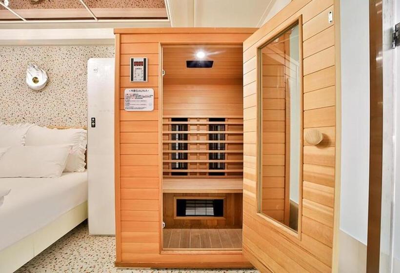 سوییت, Daegu February Hotel Dongdaegustation