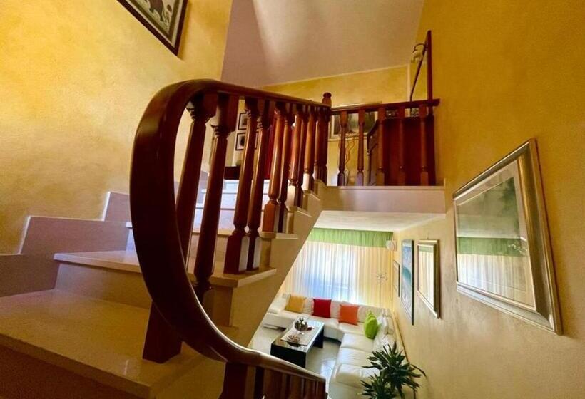 اتاق استاندارد چهار تخته با چشم‌انداز دریا, Lalu S B&b