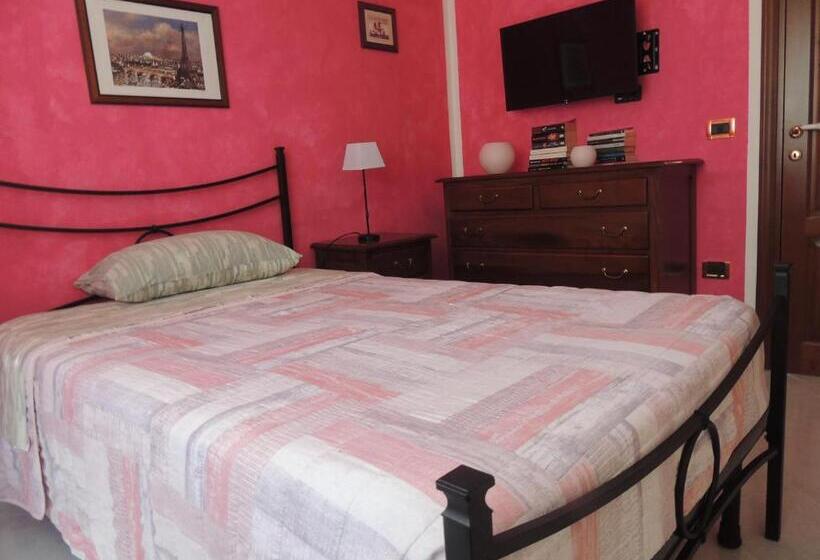 اتاق استاندارد چهار تخته با چشم‌انداز دریا, Lalu S B&b