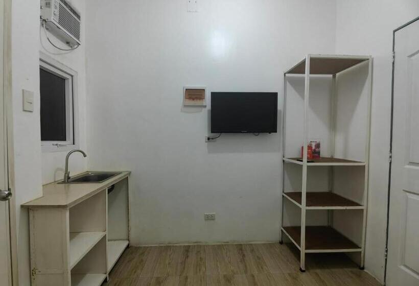 اتاق ساده سه‌ نفره, Pasay Centrale