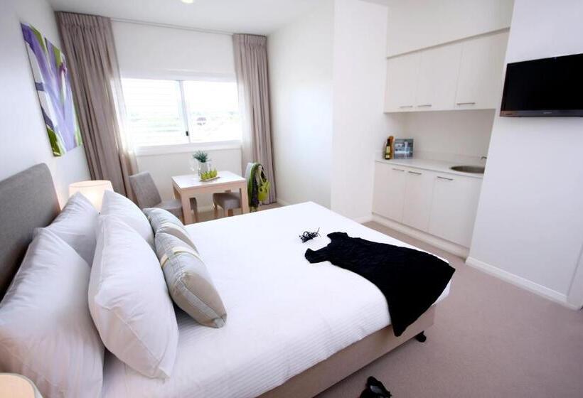 스탠다드 스튜디오, Domain Serviced Apartments