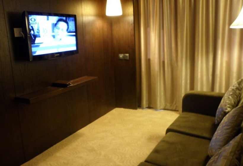 Президентский Люкс, Mark Inn Hotel Deira