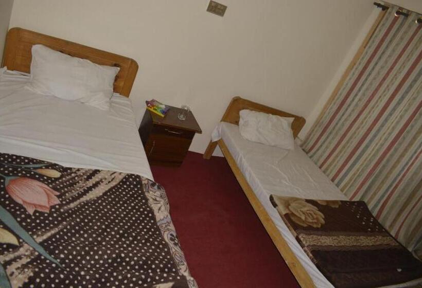 اتاق استاندارد, Highlander Inn Skardu