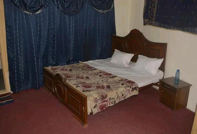 اتاق خانوادگی, Highlander Inn Skardu