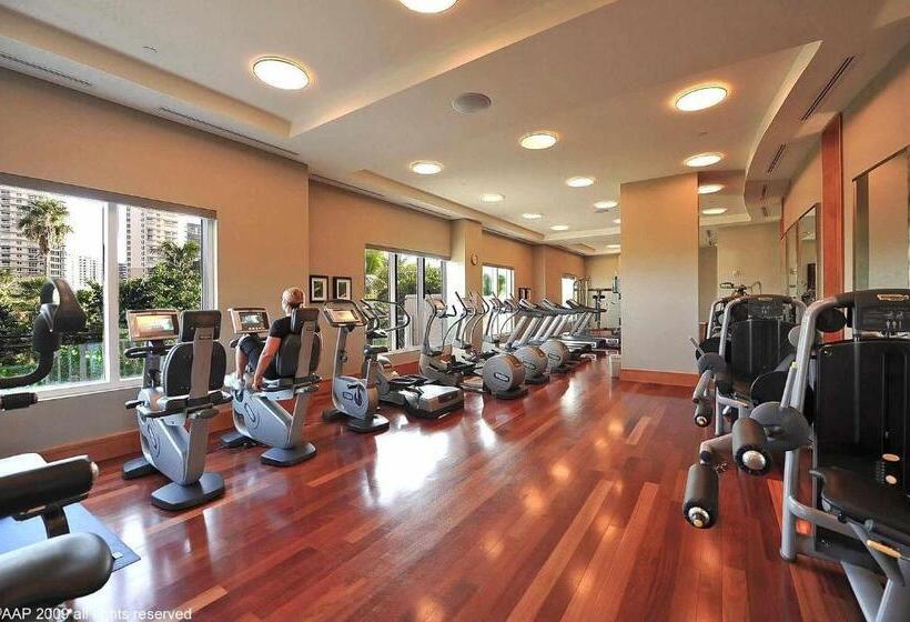 발코니가 있는 스위트, Singer Island Beach Resort And Spa, Located At The Palm Beach Resort