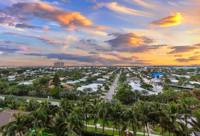 스위트 킹사이즈 침대, Singer Island Beach Resort And Spa, Located At The Palm Beach Resort