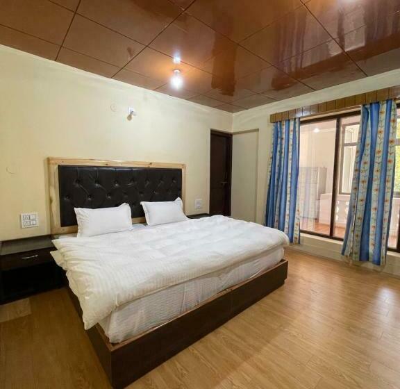اتاق استاندارد, Hinjumaa Guest House