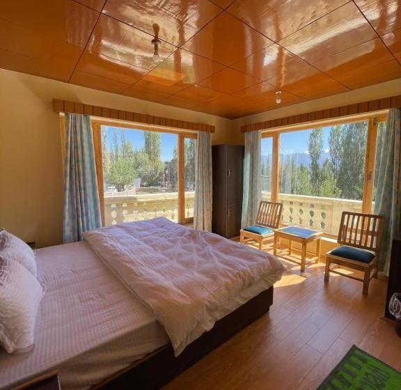 اتاق استاندارد, Hinjumaa Guest House