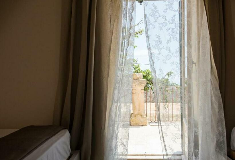 اتاق استاندارد چهار تخته, Villa Polara