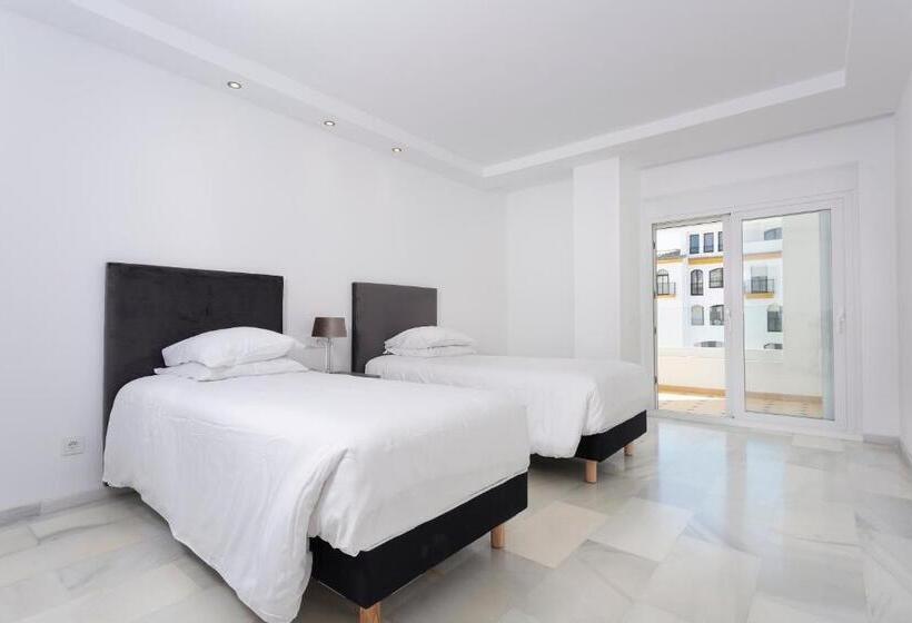 Апартаменты 4 Спальни, B51 Executive Flats Marbella