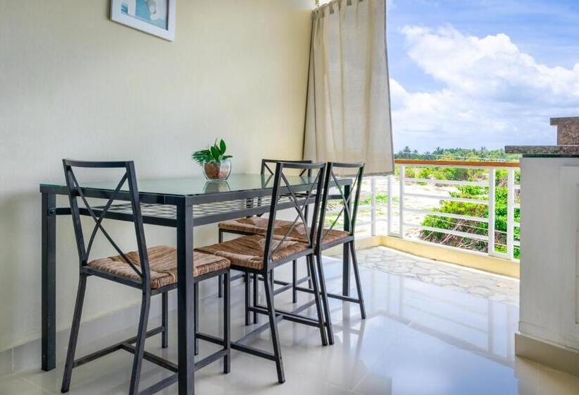 سوییت جونیور با بالکن, Bella Vida Hotel Punta Cana