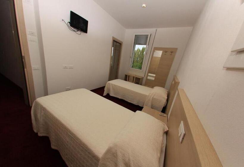 Номер Стандарт, Park Hotel Italia