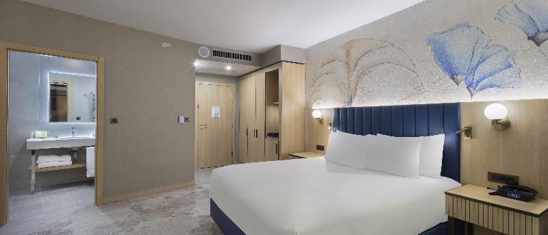 디럭스 룸 킹사이즈 침대, Doubletree By Hilton Plovdiv Center