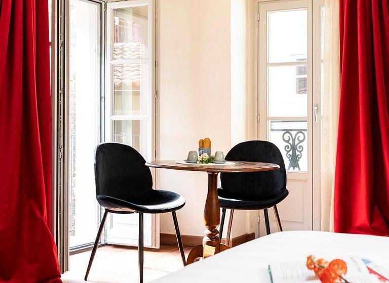 استودیوی استاندارد, Palazzo Fauzone Relais