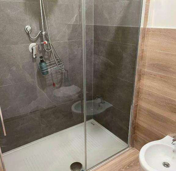 سوییت جونیور با بالکن, Extravaganza Room And Suite Apartment City Center