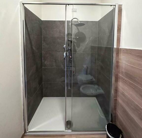 سوییت جونیور با بالکن, Extravaganza Room And Suite Apartment City Center