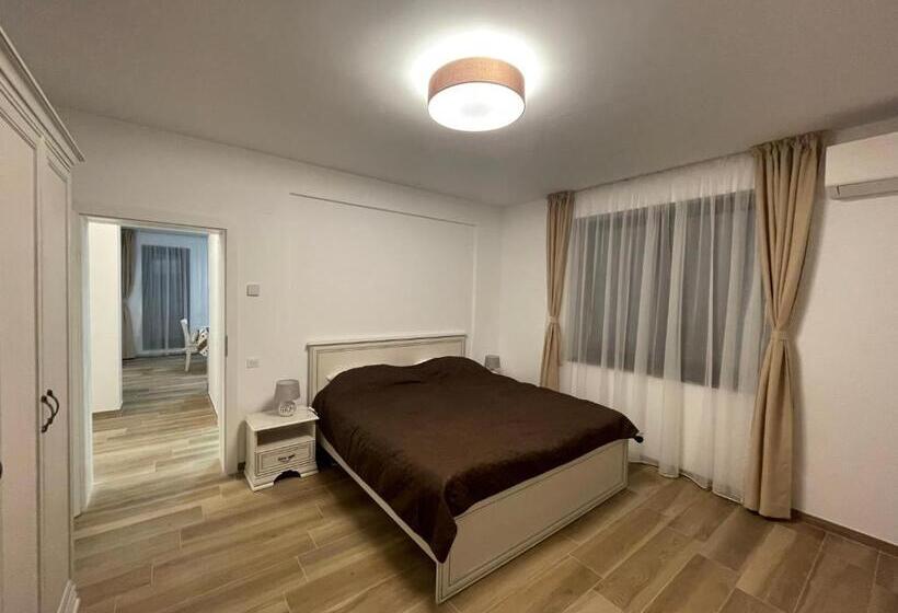 آپارتمان 1 خوابه با تراس, Iarca Inn