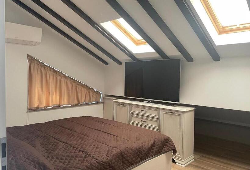 1 Bedroom Penthouse Apartment, Iarca Inn