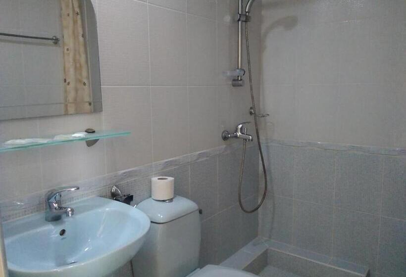 Номер Стандарт с Балконом, Family Hotel Dramchev