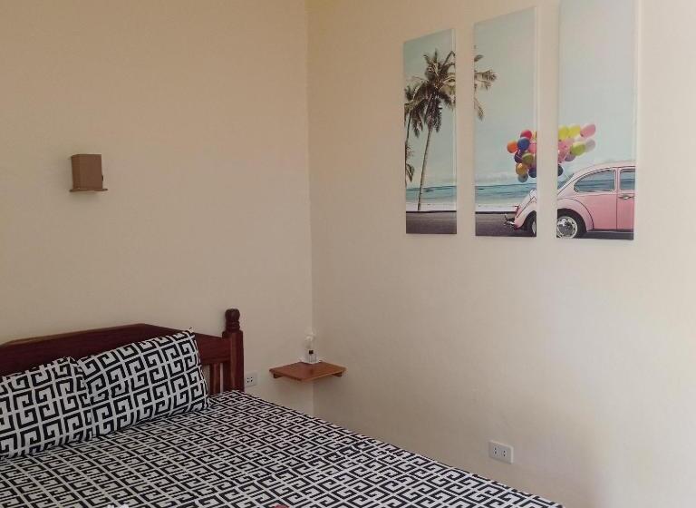 غرفة قياسية, Midnite Inn
