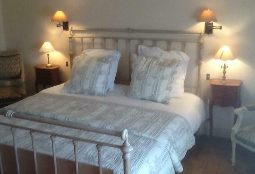 Номер Стандарт, B&b Château Légier