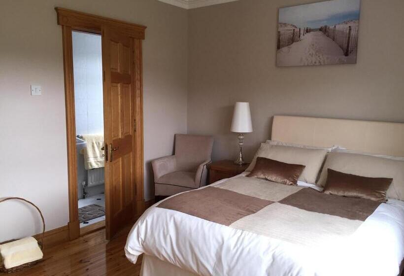 اتاق استاندارد با چشم‌انداز باغ, The Lodge B&b