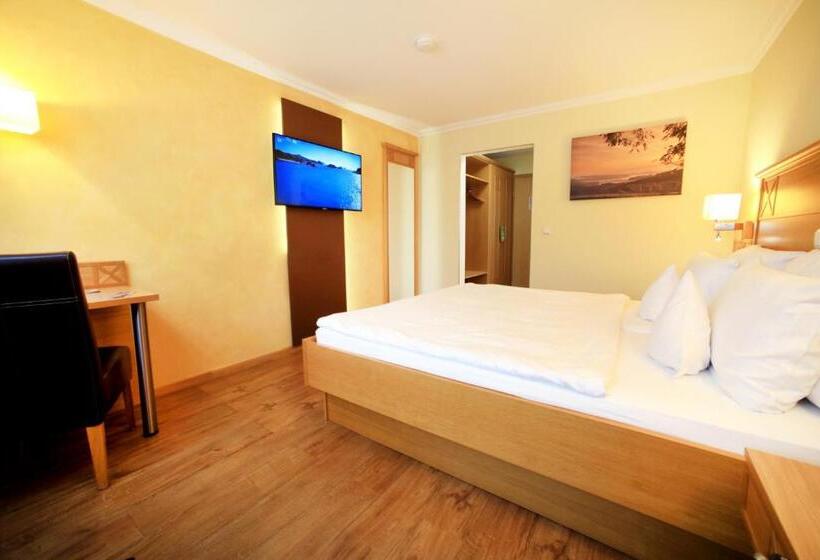 Номер Superior с Балконом, Landidyll Hotel Restaurant Birkenhof