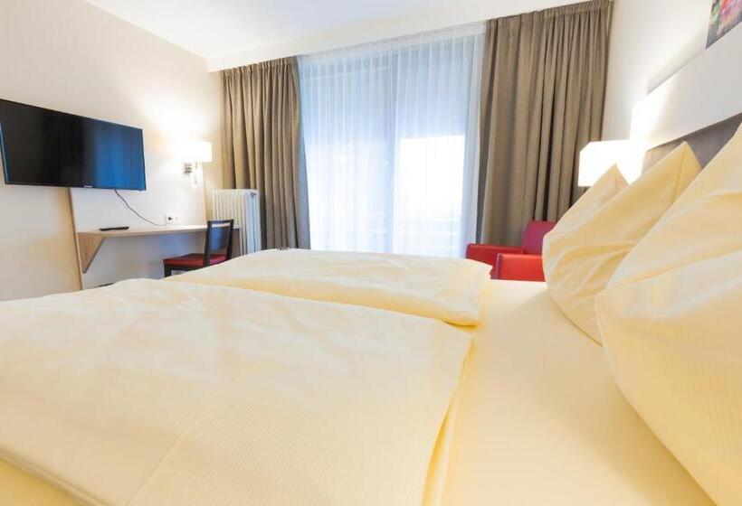 Номер Комфорт, Montana Landhotel Gummersbach Nord