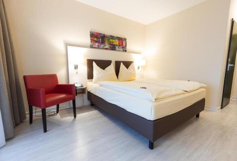 コンフォートルーム, Montana Landhotel Gummersbach Nord
