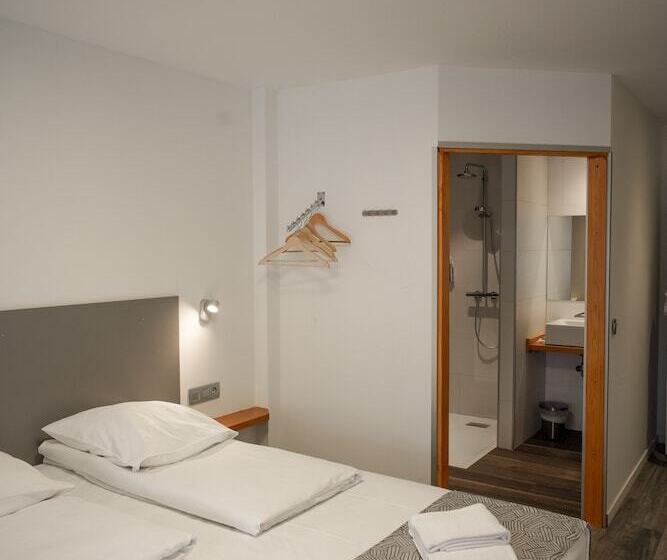 Номер Стандарт, Ravel Hotel Cyrano