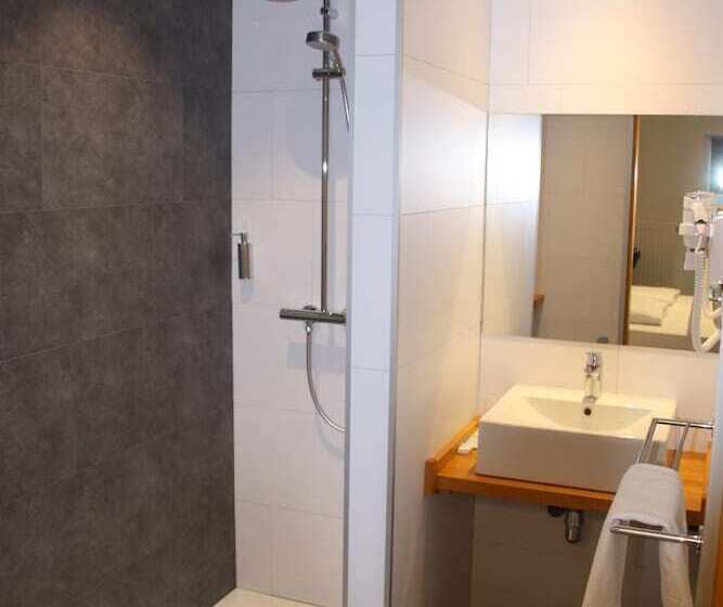 Номер Стандарт, Ravel Hotel Cyrano
