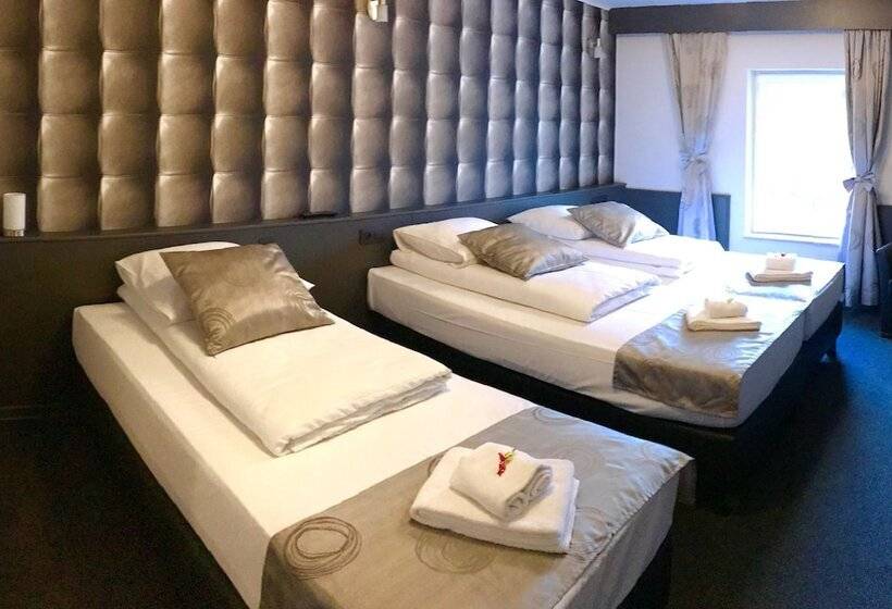 Номер Стандарт Трехместный, Ravel Hotel Cyrano