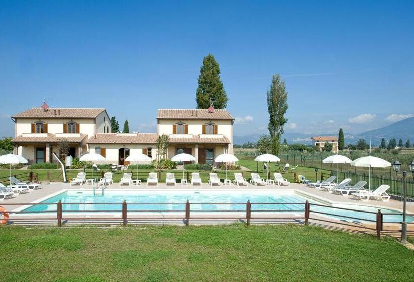 Family flat with balcony, Agriturismo Le Rondini Di Francesco Di Assisi