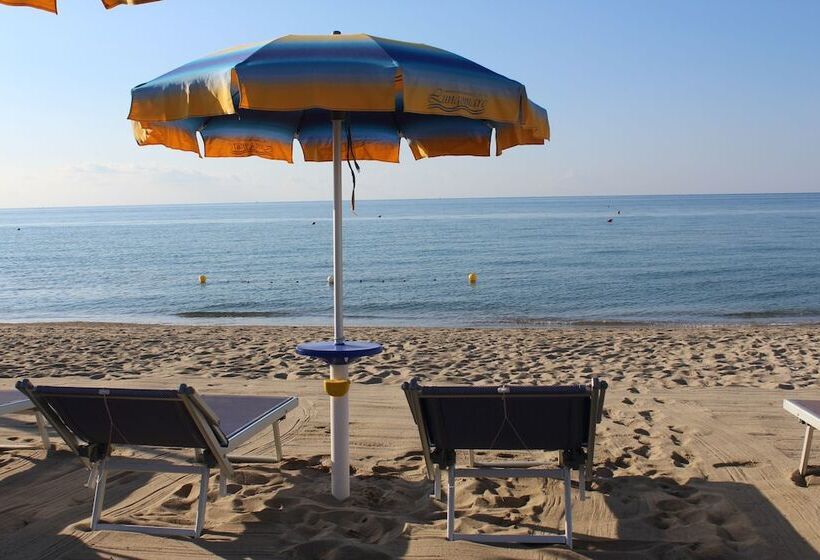 Апартаменты 1 Спальня, Villaggio Camping Lungomare